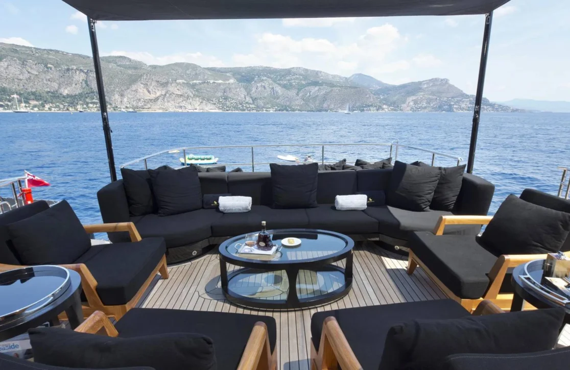 An image of Defiant yacht