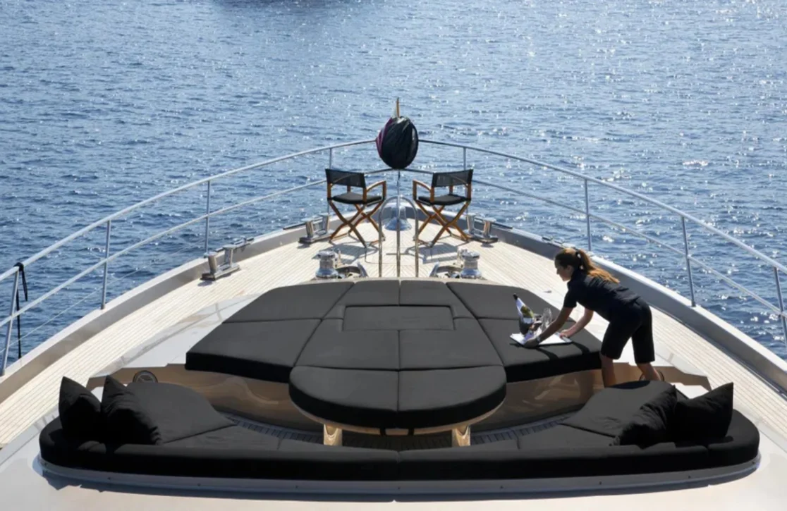 An image of Defiant yacht
