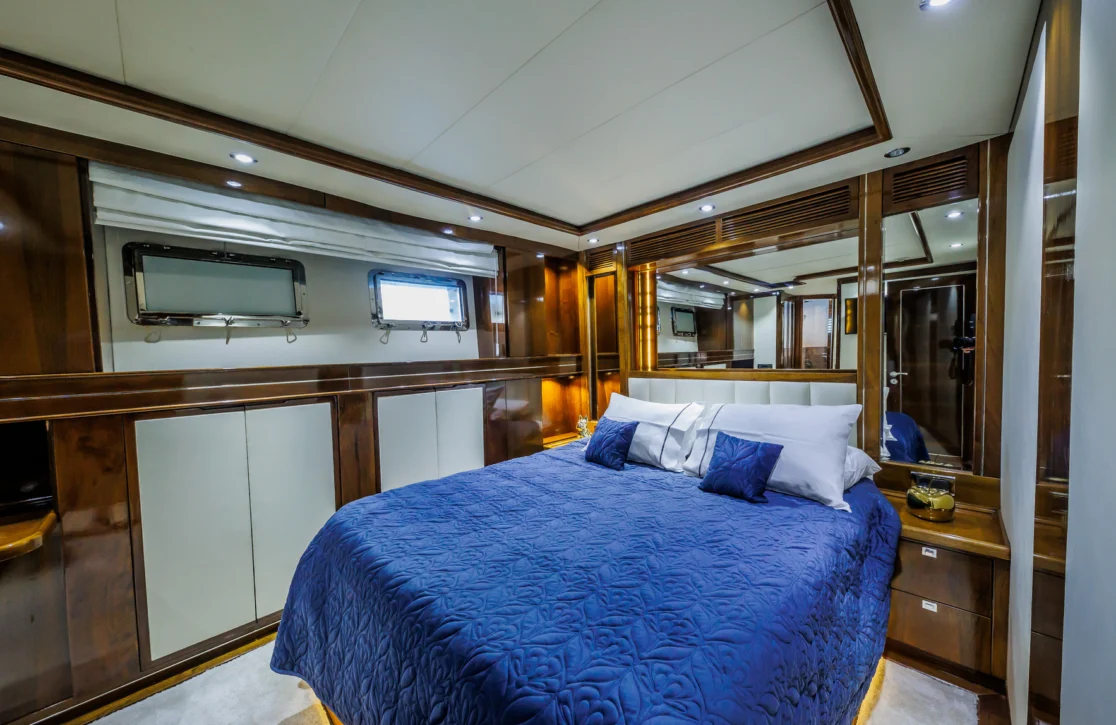 An image of Apna yacht