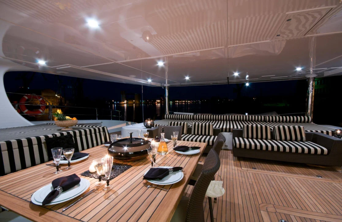 An image of Ipharra yacht