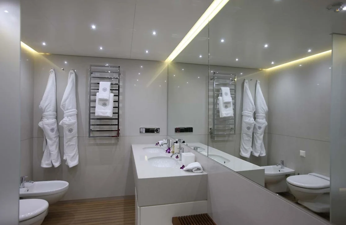 An image of Ocean Sapphire yacht