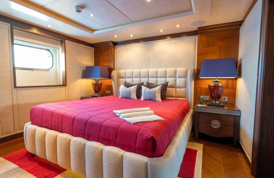 An image of Kaiser yacht