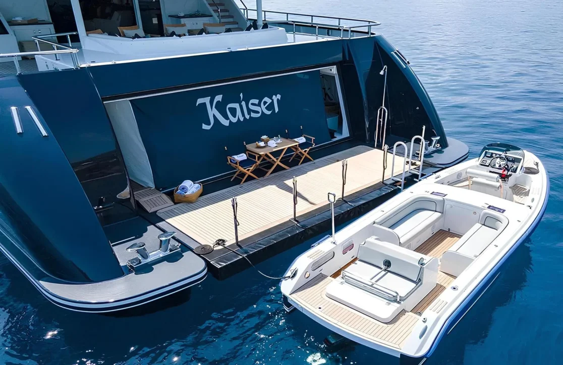 An image of Kaiser yacht