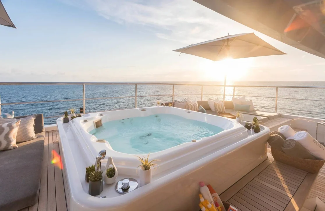 An image of Joia The Crown Jewel yacht