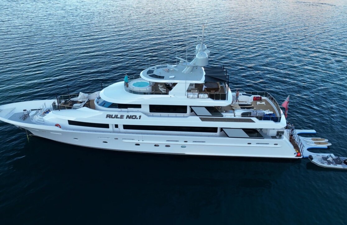 An image of Rule No.1 yacht