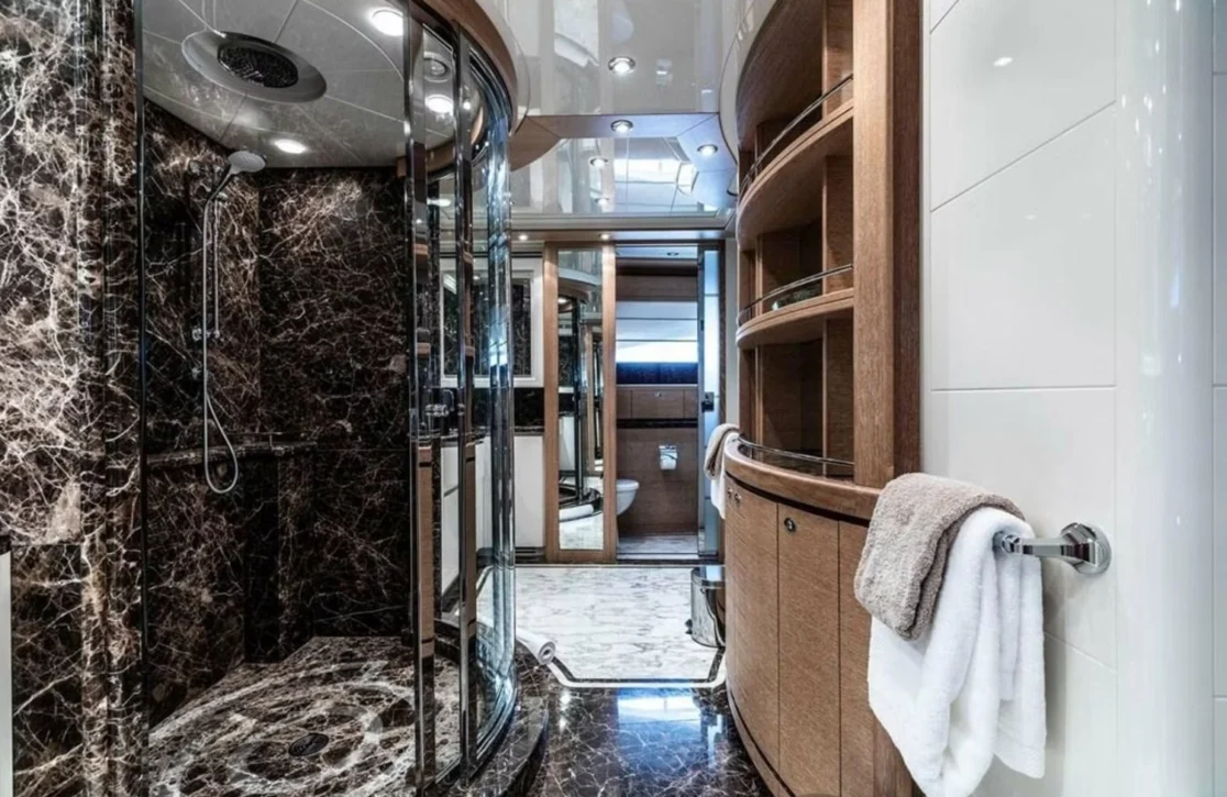An image of Aero yacht