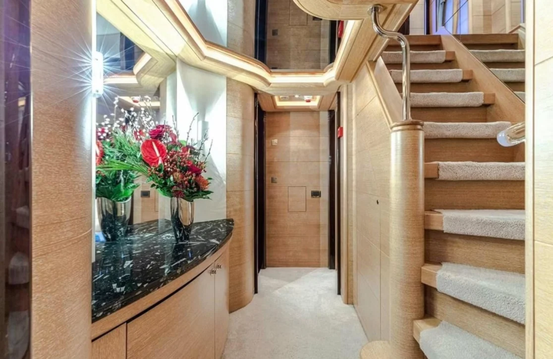 An image of Aero yacht