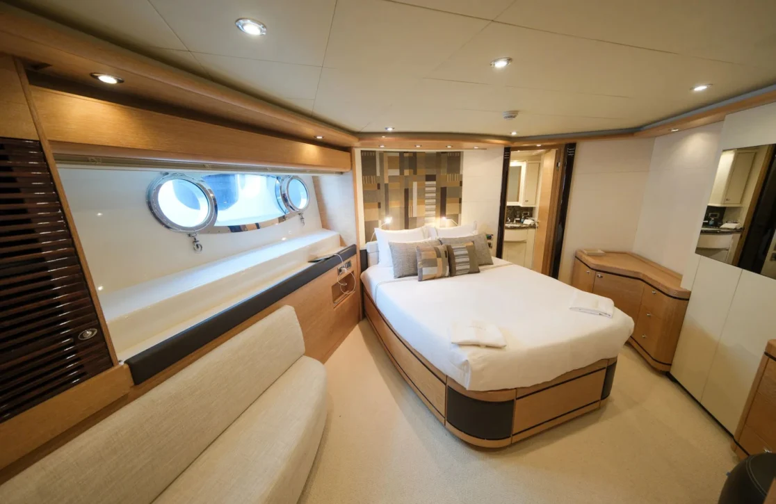 An image of Aero yacht