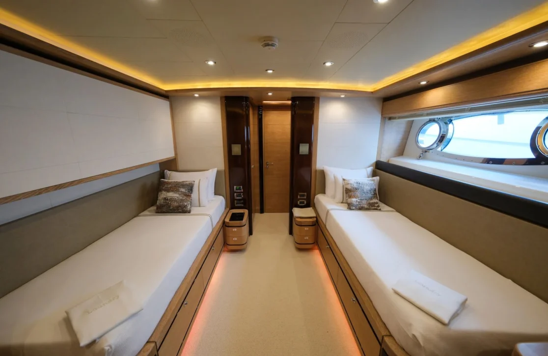 An image of Aero yacht