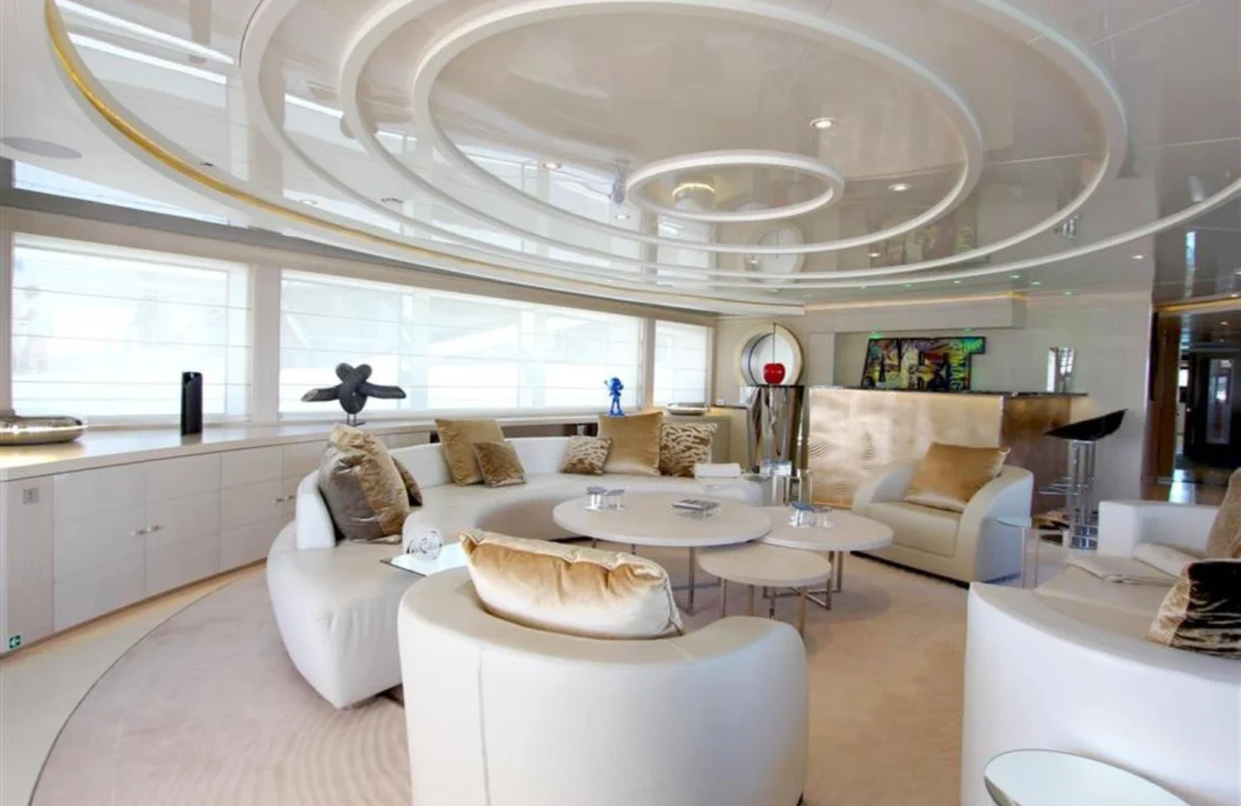 An image of Light Holic yacht
