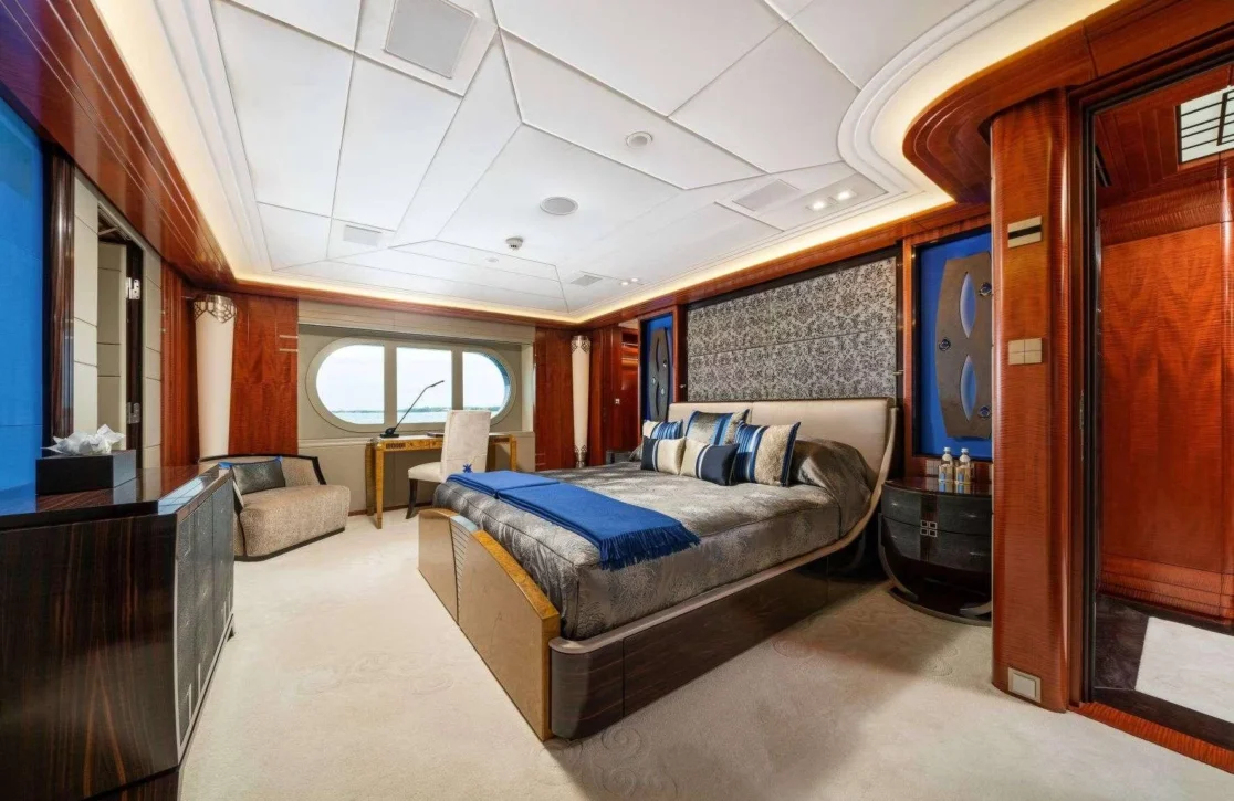 An image of Amaryllis yacht