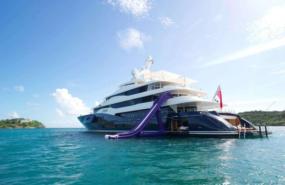 An image of Amaryllis yacht