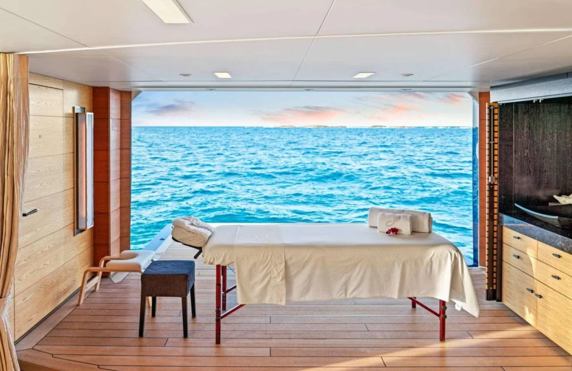An image of Amaryllis yacht