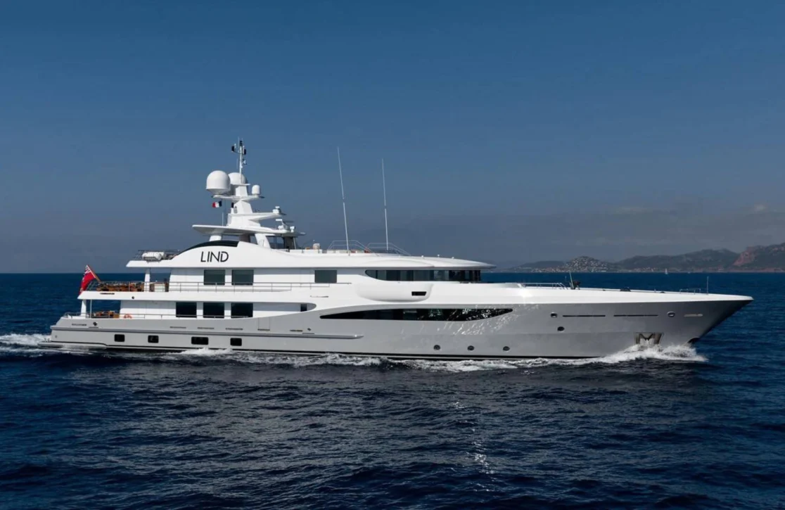 An image of Lind yacht