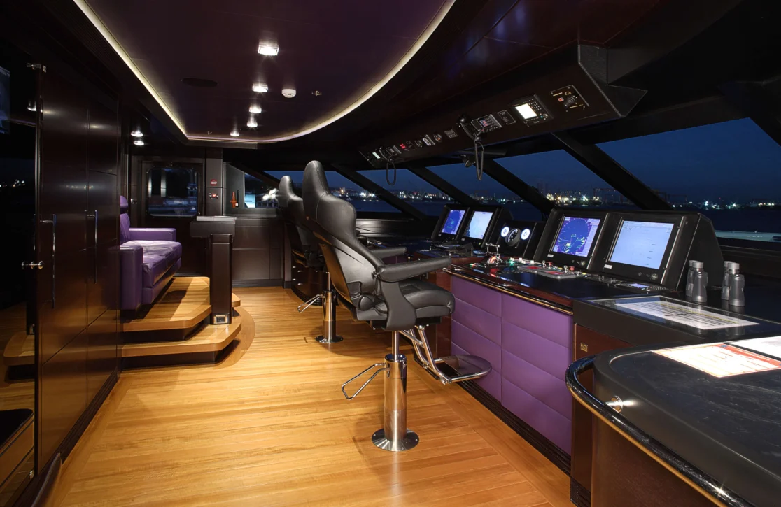 An image of Quantum Of Solace yacht