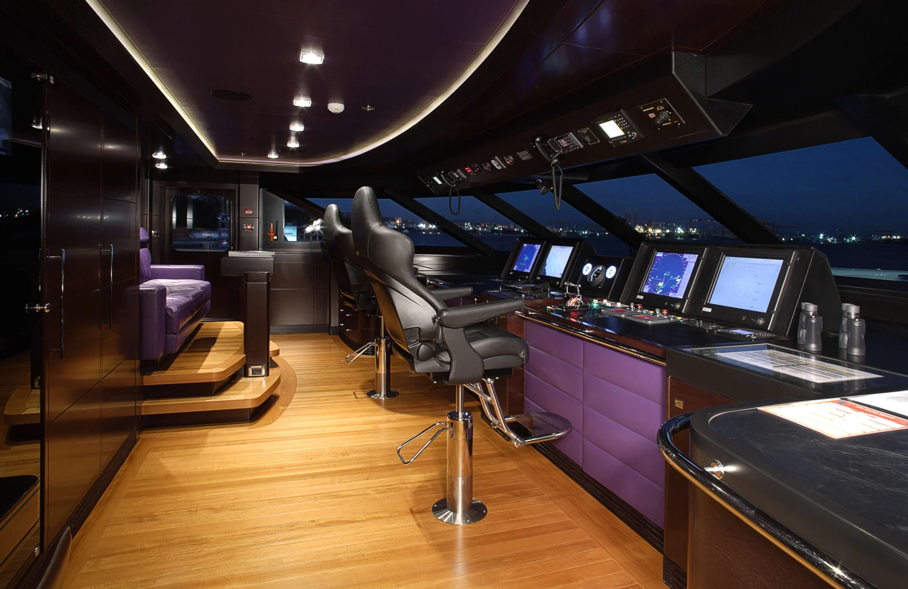A preview of interior Bridge driving area