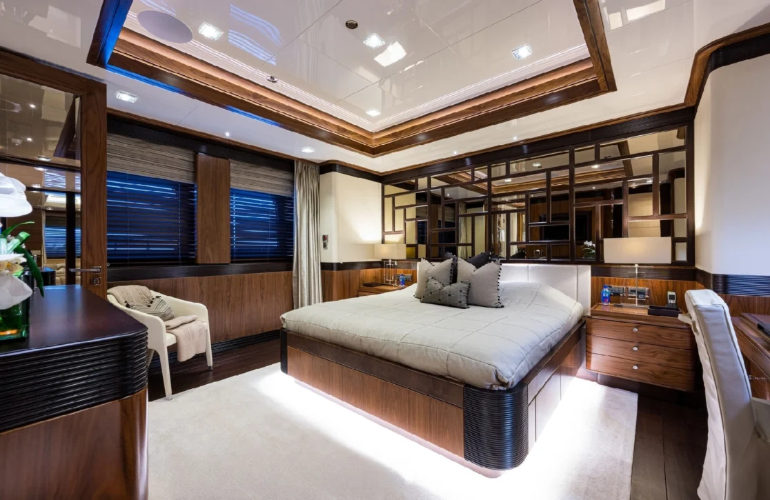 An image of Quantum Of Solace yacht