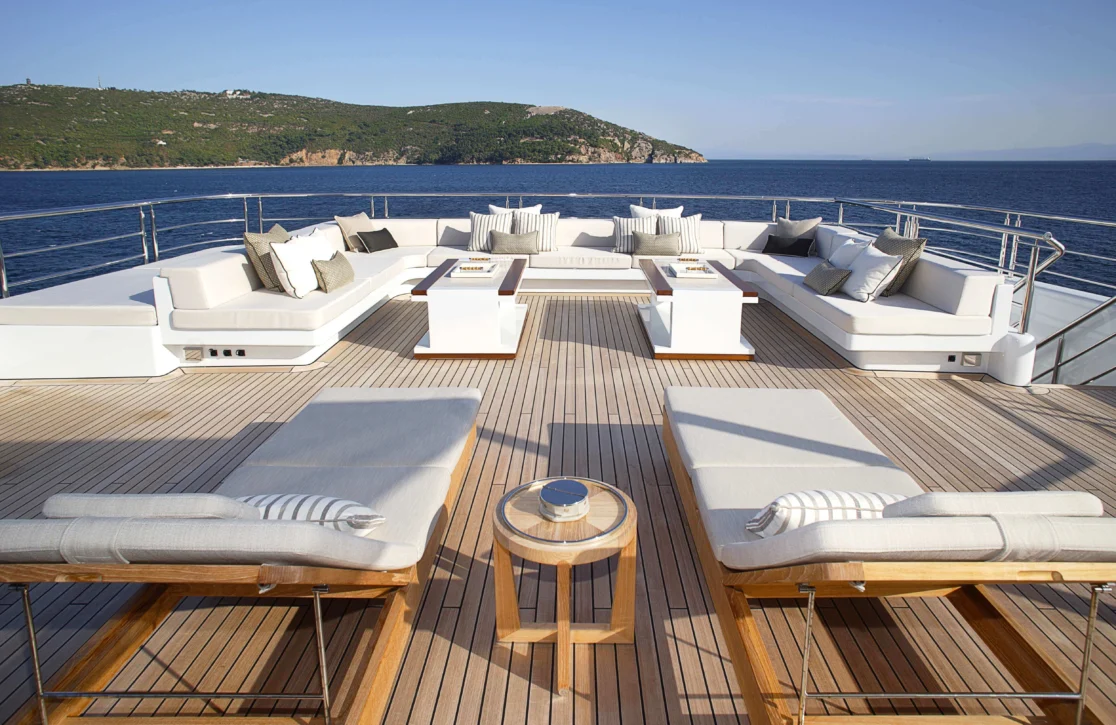 An image of Quantum Of Solace yacht