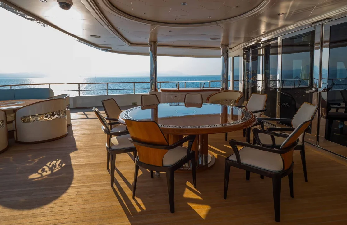 An image of Elements yacht