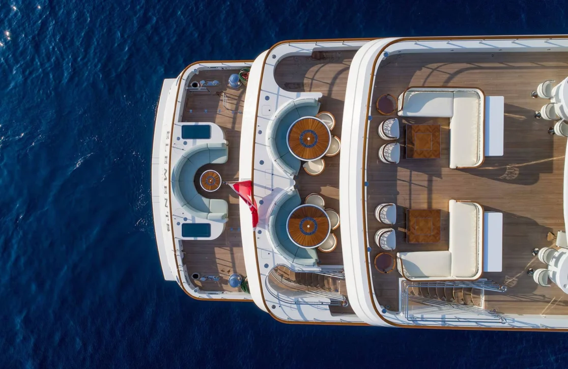 An image of Elements yacht