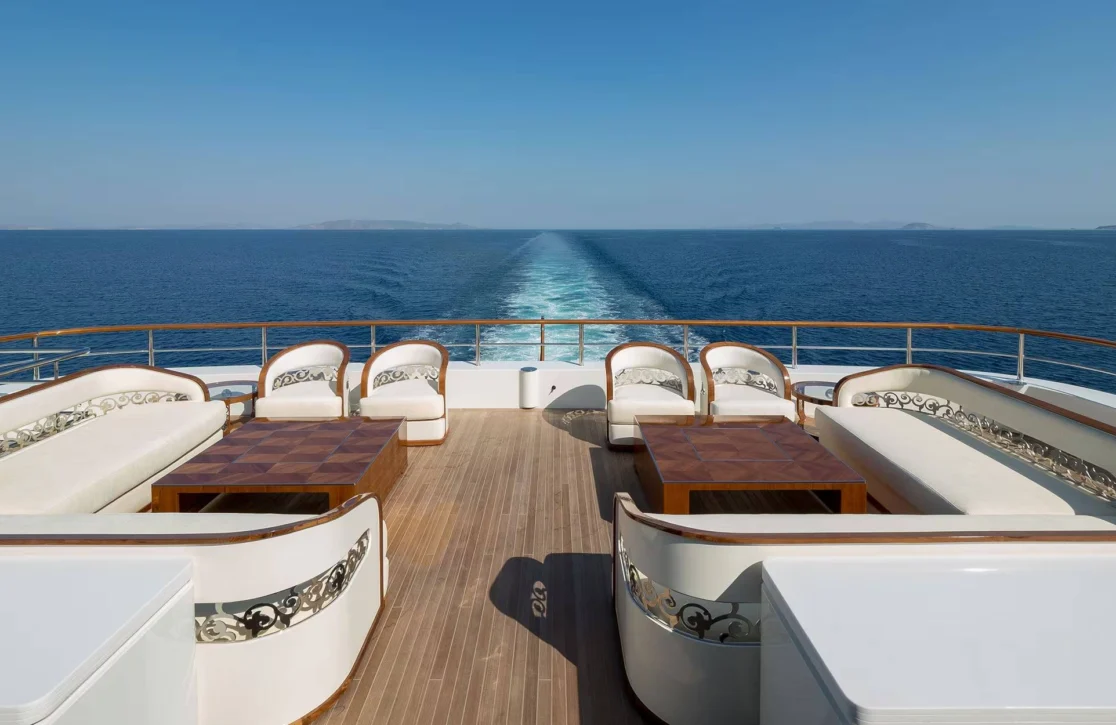 An image of Elements yacht