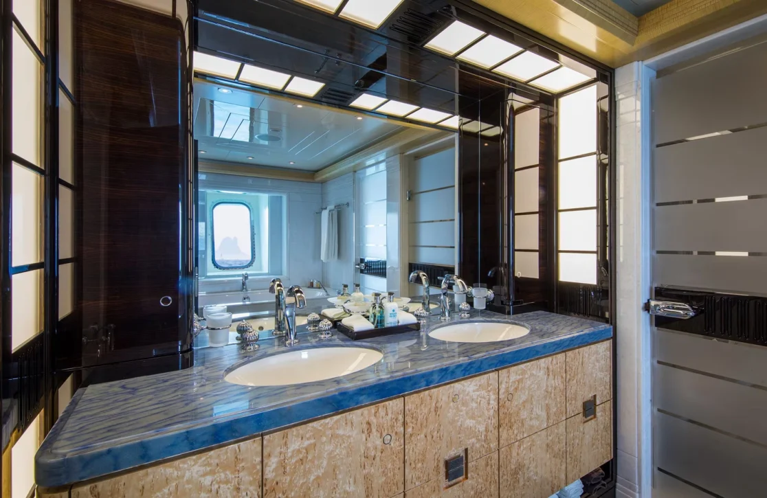 An image of Arience yacht