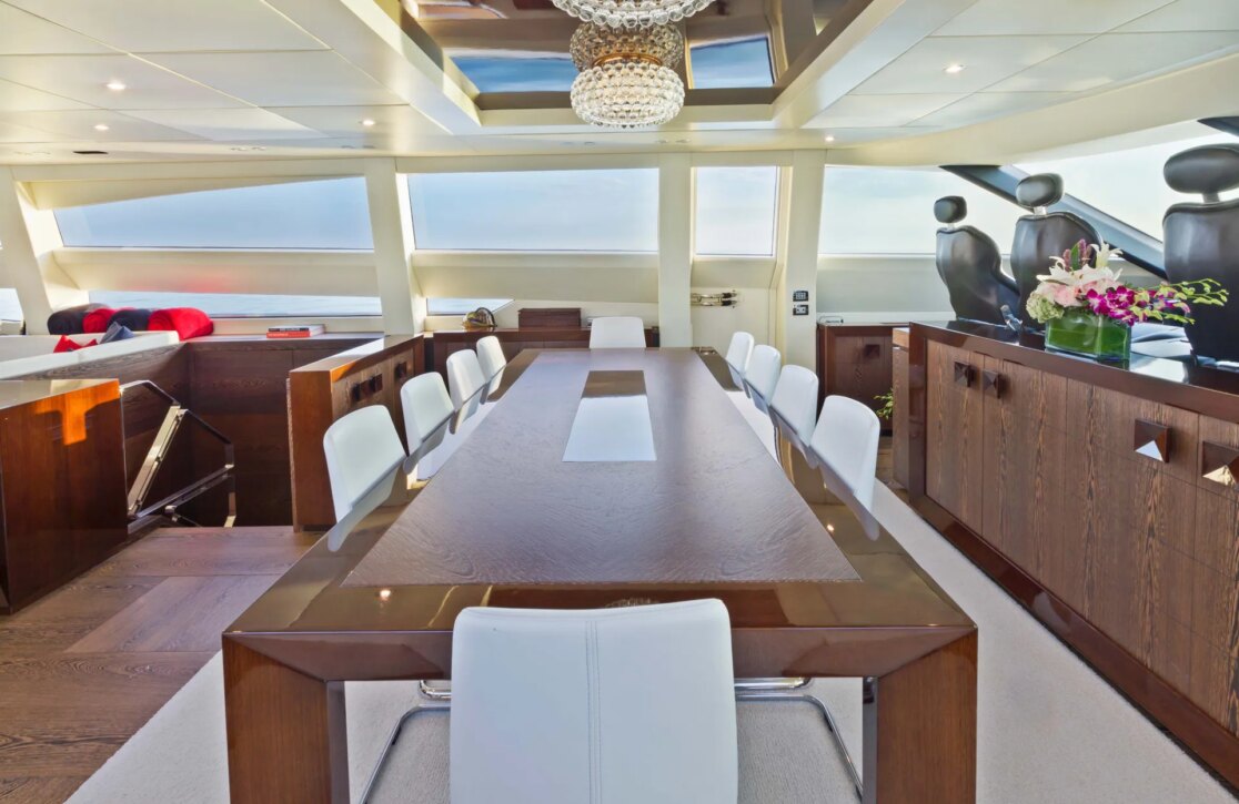 An image of Five Waves yacht