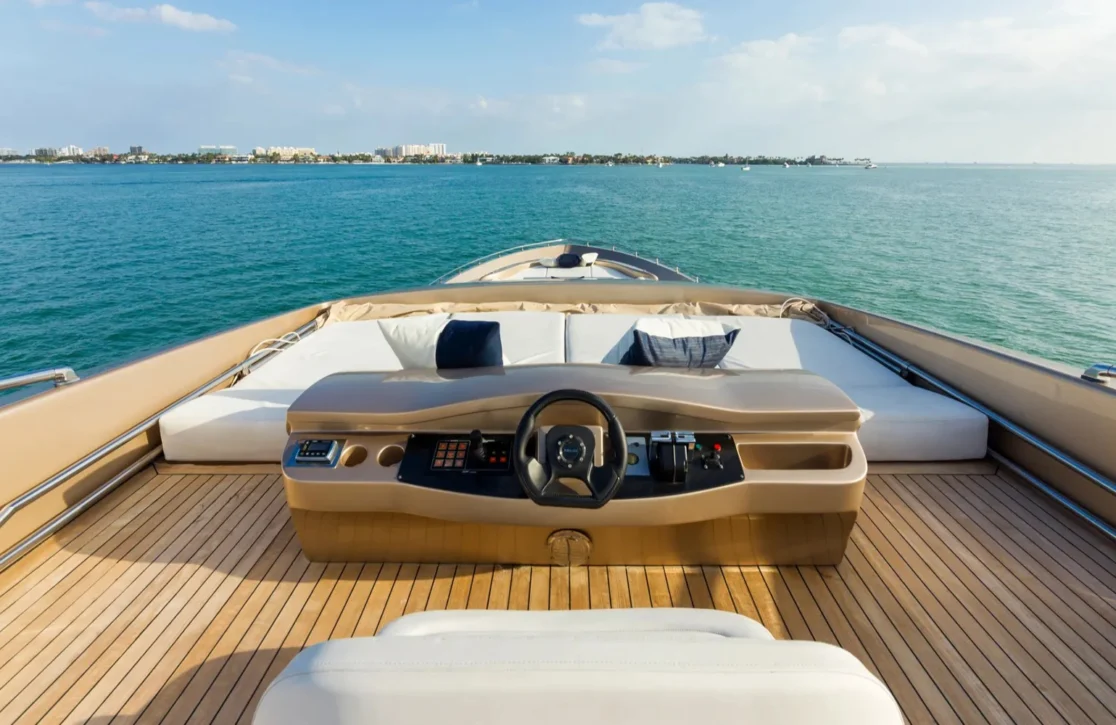 An image of Five Waves yacht