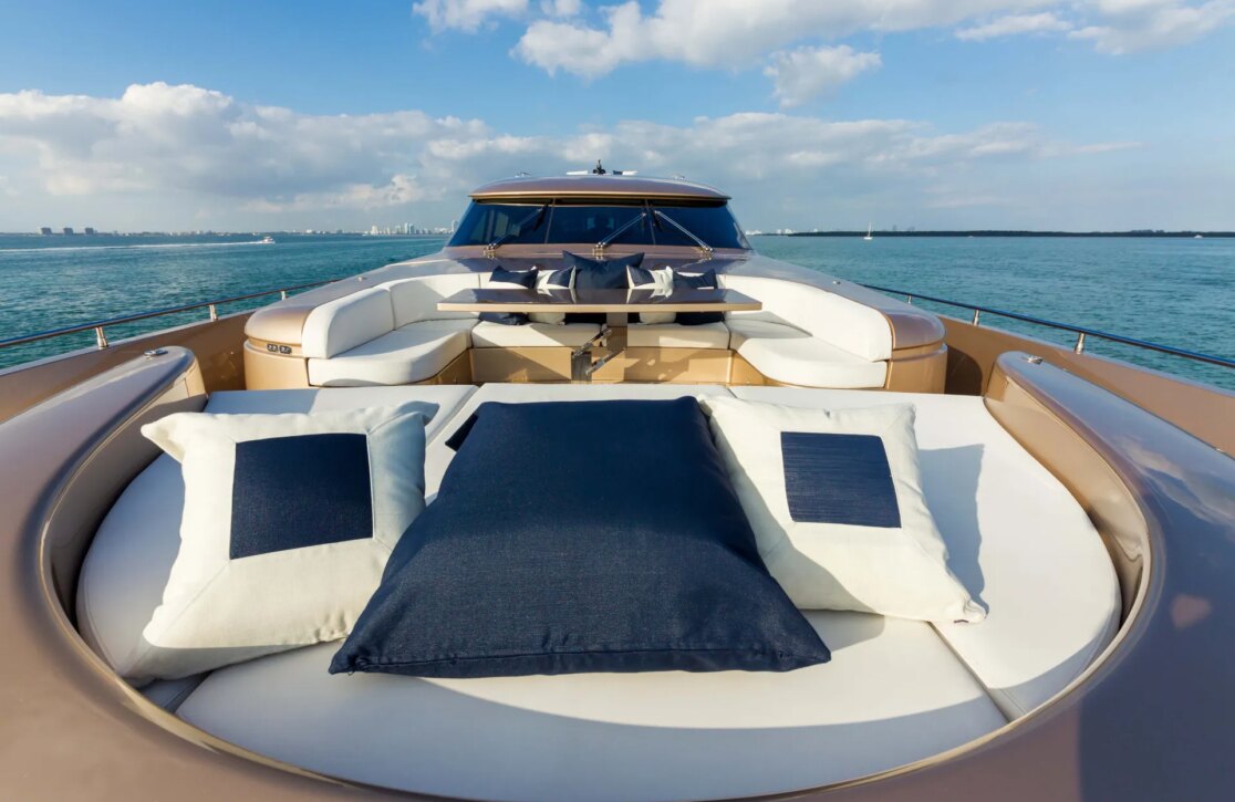 An image of Five Waves yacht