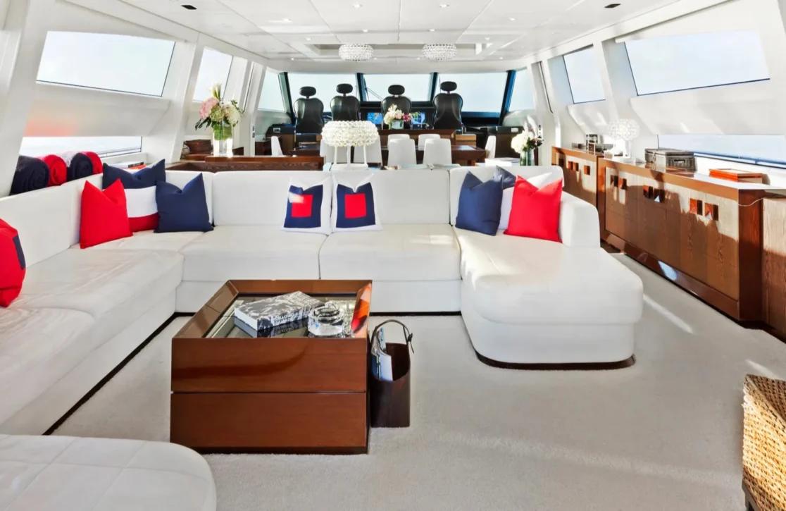 An image of Five Waves yacht