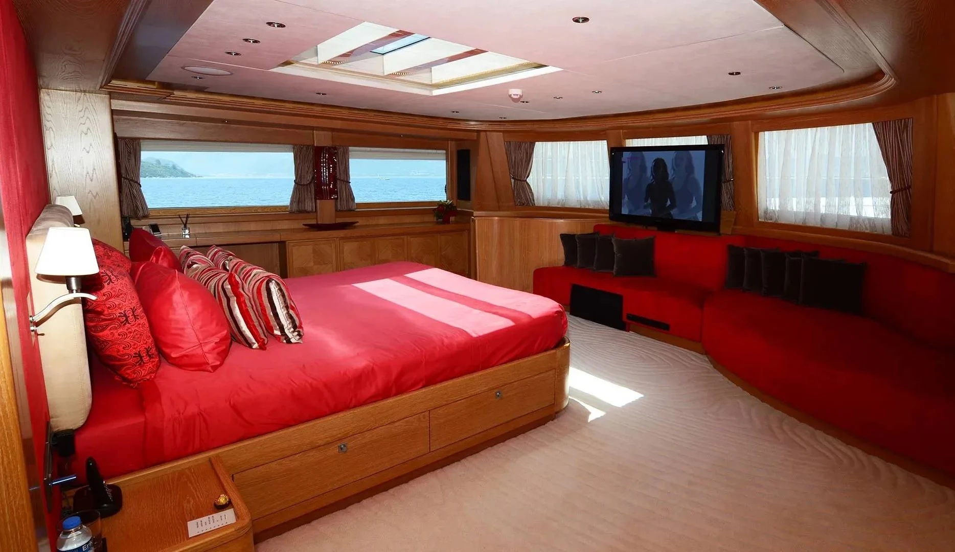 A preview of interior Bedroom cabin