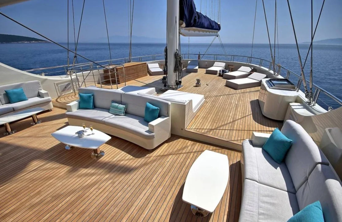 An image of Meira yacht