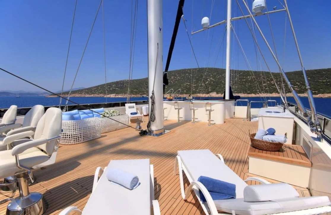 An image of Meira yacht
