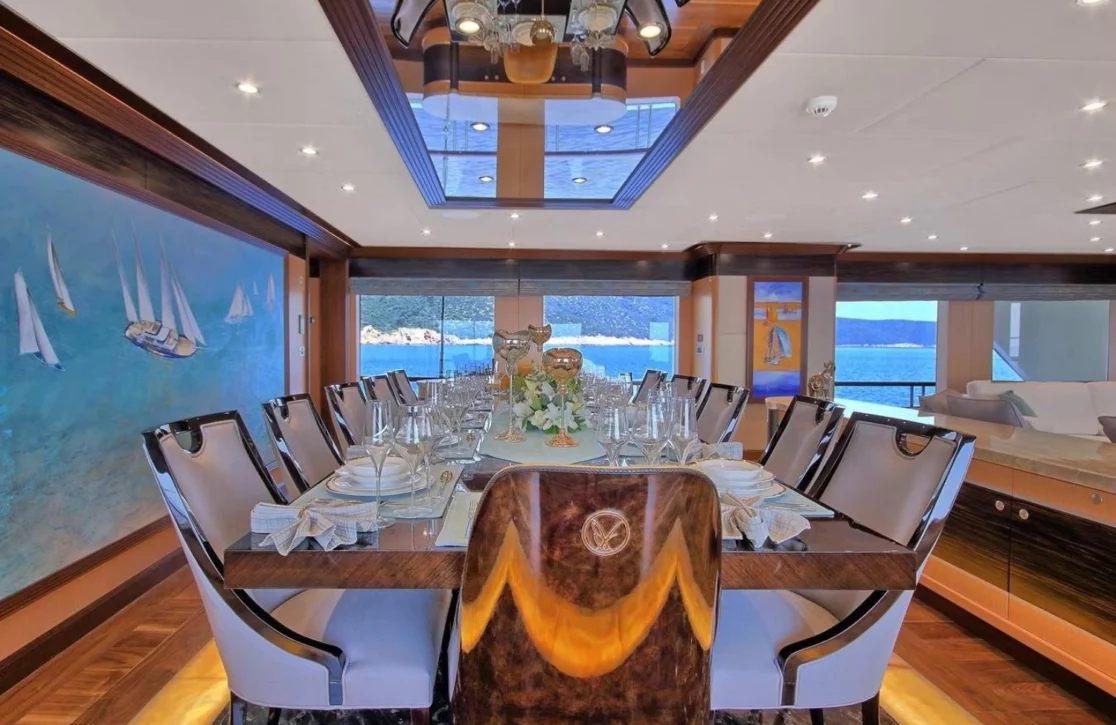 An image of Meira yacht