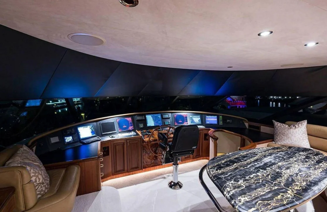 An image of Now Or Never yacht