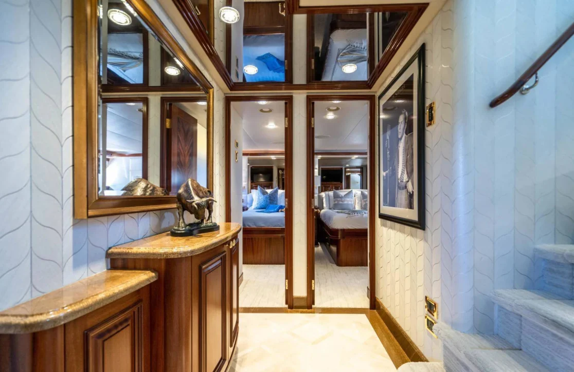 An image of Wild Kingdom yacht