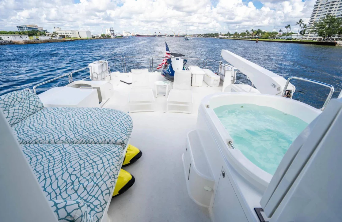 An image of Wild Kingdom yacht