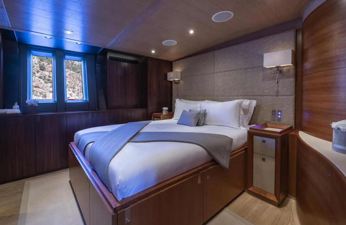 An image of Sharlou yacht