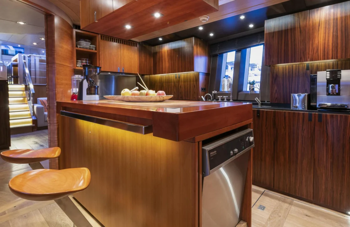 An image of Sharlou yacht