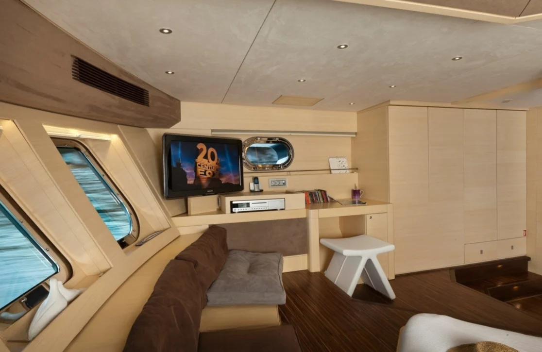 An image of Merlin yacht