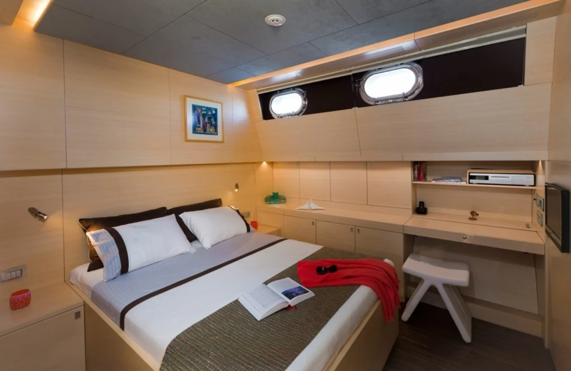 An image of Merlin yacht
