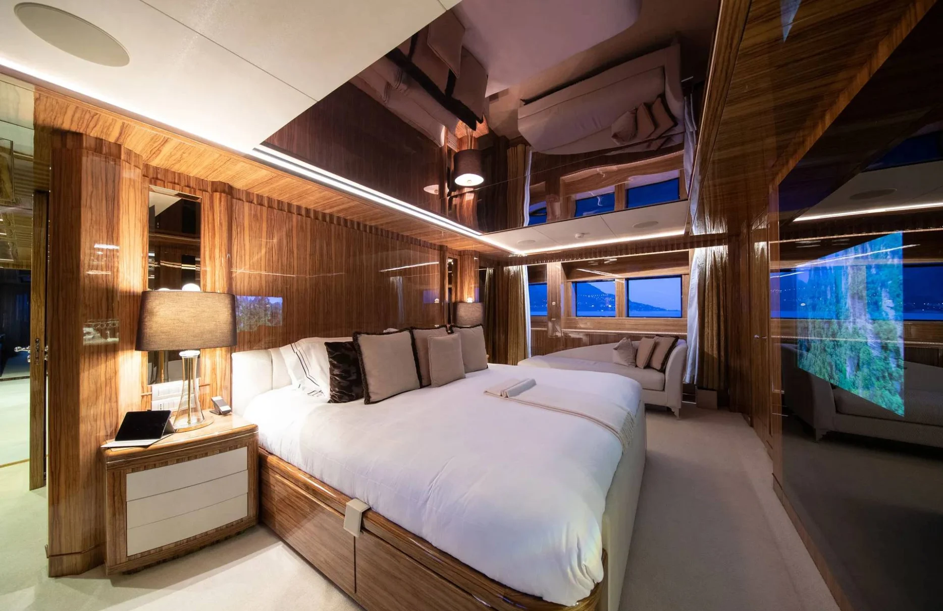A preview of interior Bedroom cabin