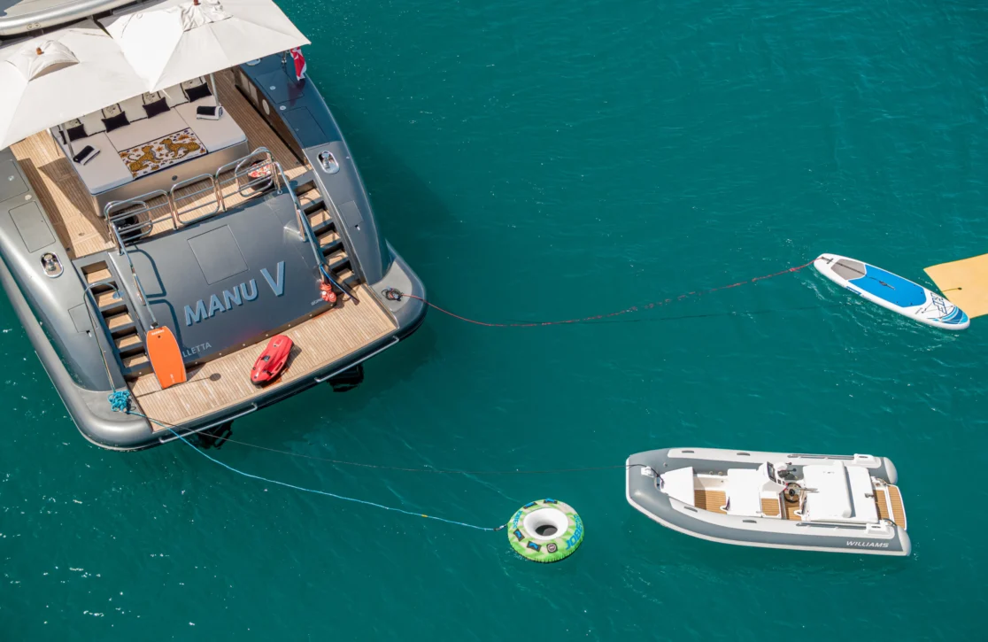 An image of Manu V yacht