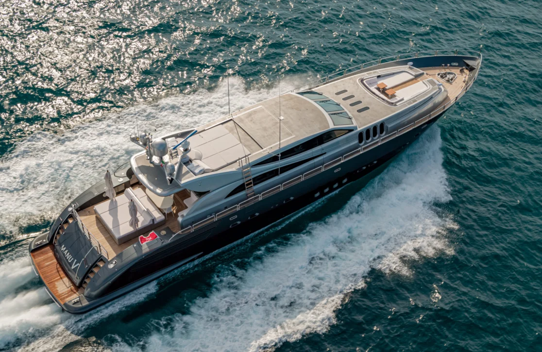 An image of Manu V yacht