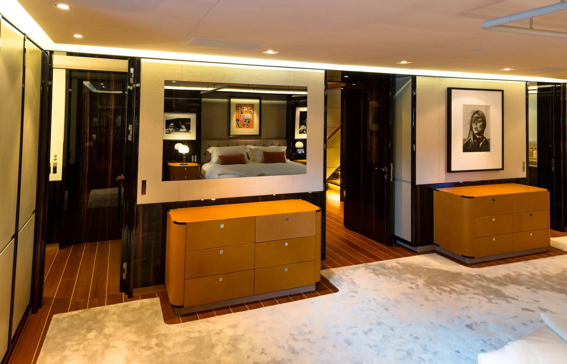 A preview of interior Hallway