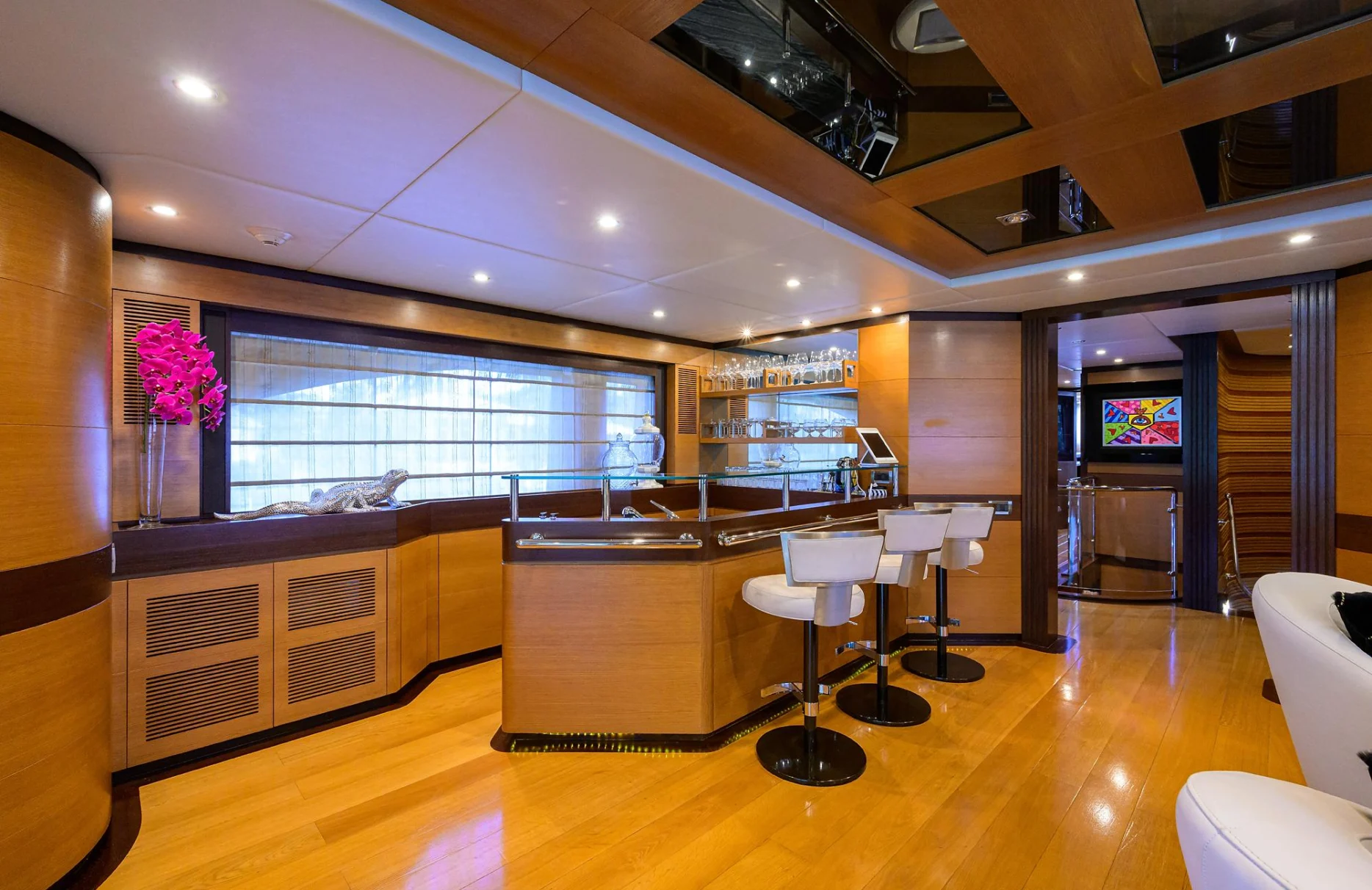 A preview of interior Bar or dance club