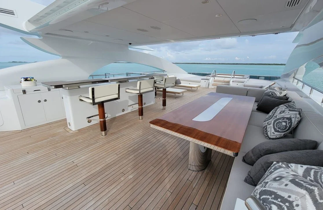 An image of Knight yacht