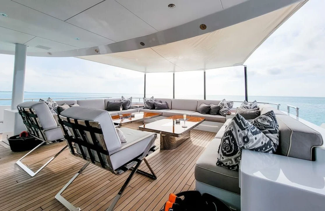 An image of Knight yacht