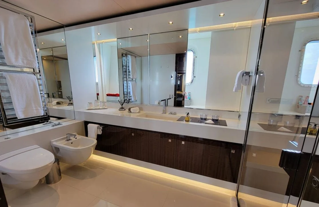 An image of Knight yacht