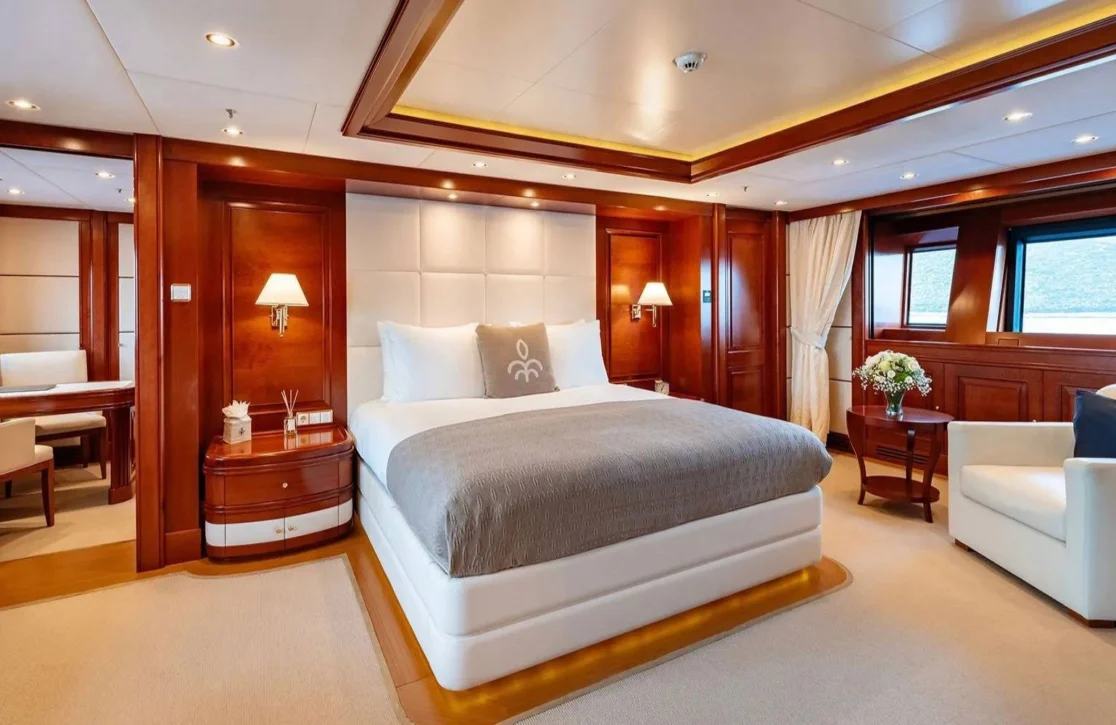 An image of Tirea yacht
